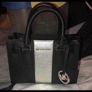 MK Dillon mini handbag, like new.